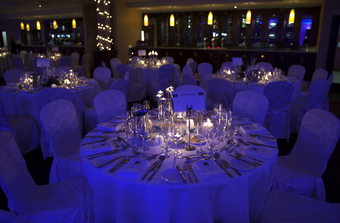 wedding table winter decor